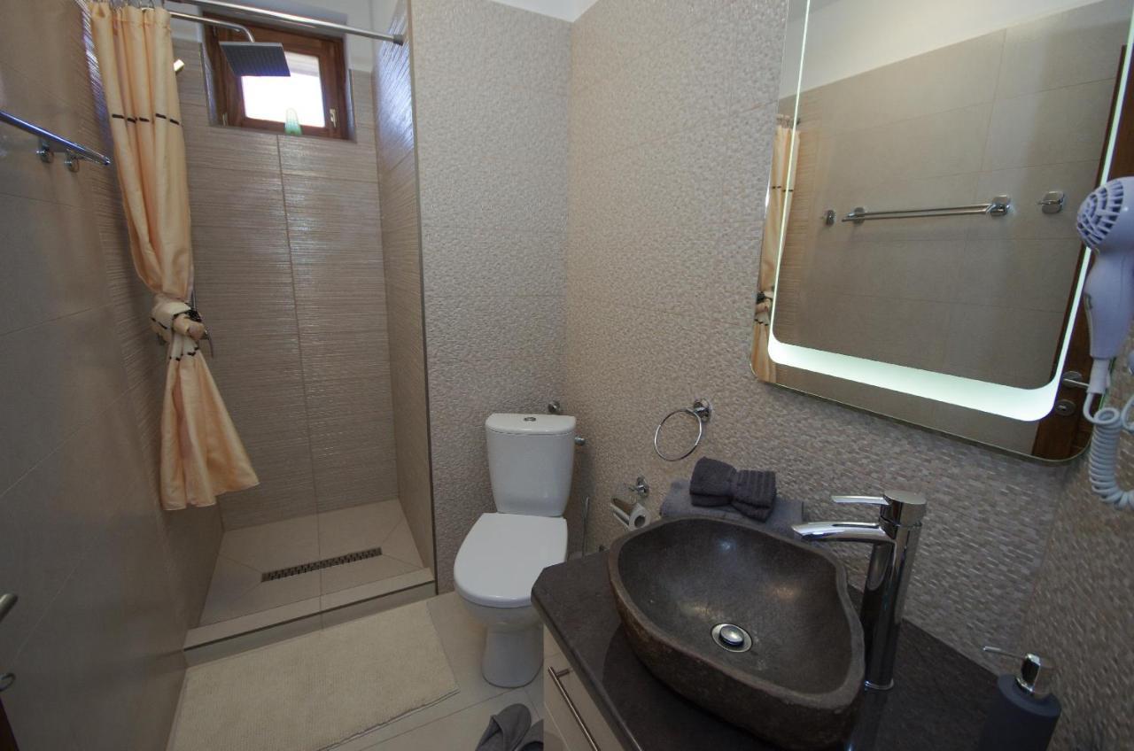 Paradiso Apartmanhaz Apartament Jula