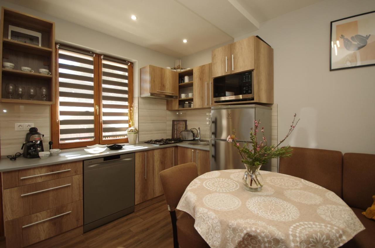 Paradiso Apartmanhaz Jula